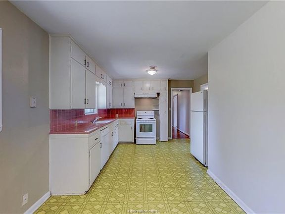 4th image of 512 Kyle Ave