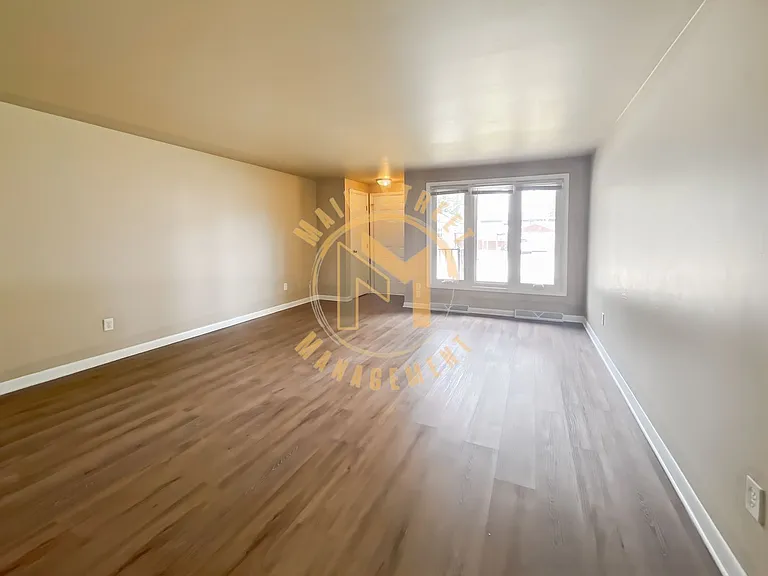 1849 Western Ave — Photo 7