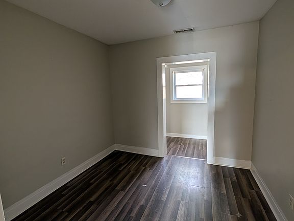 5th image of 1112 Pierce St