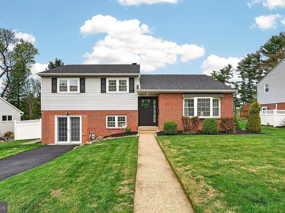 1st image of 21 Red Oak Rd