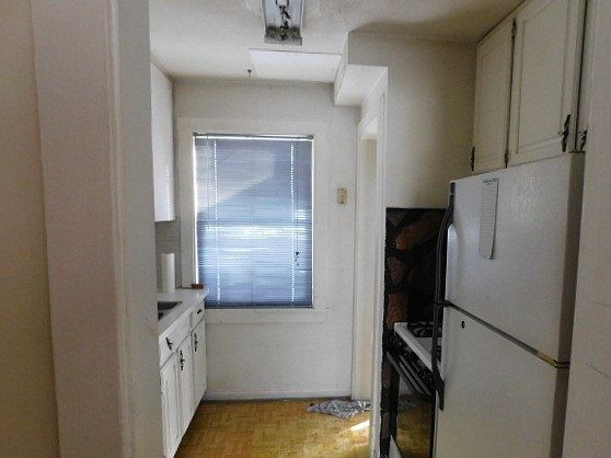 4th image of 3115 Ernst St