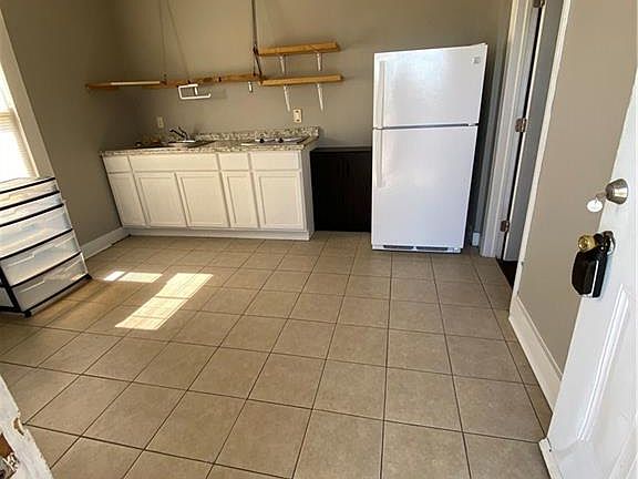 3rd image of 10530 S Padre Island Dr Ste C