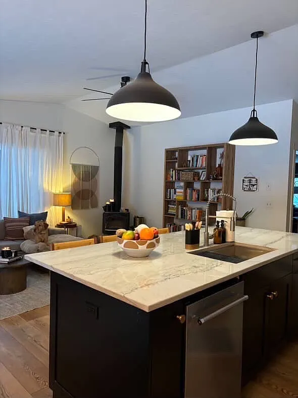 3 bed, 1468 sqft, $3,400 — Photo 2