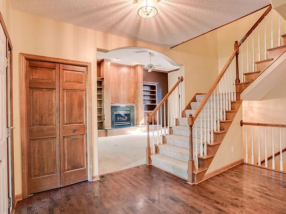 3rd image of 1236 Wildwood Way
