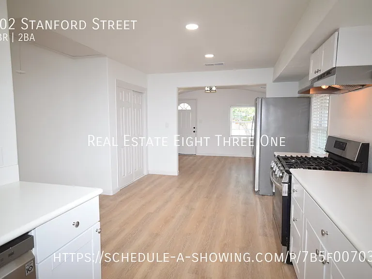 202 Stanford St — Photo 6