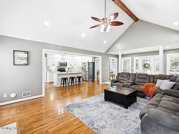 5th image of 242 Kingswood Ct