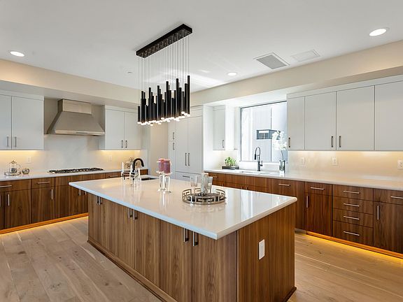 2nd image of 4525 N 40th St #1001