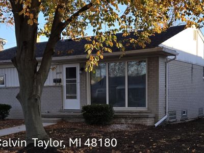 23551 Calvin St, Taylor, MI, 48180
