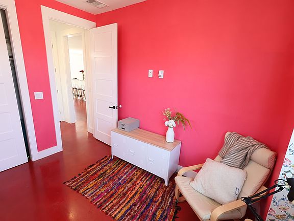 4th image of 2105 Donahue Ln #A