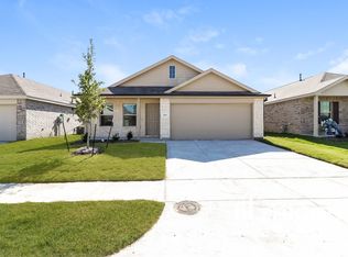 1201 Wildflower St, Ennis, TX 75119