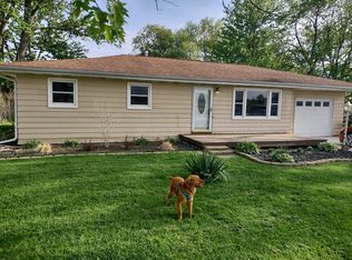 544 W Division Rd, Valparaiso, IN 46385