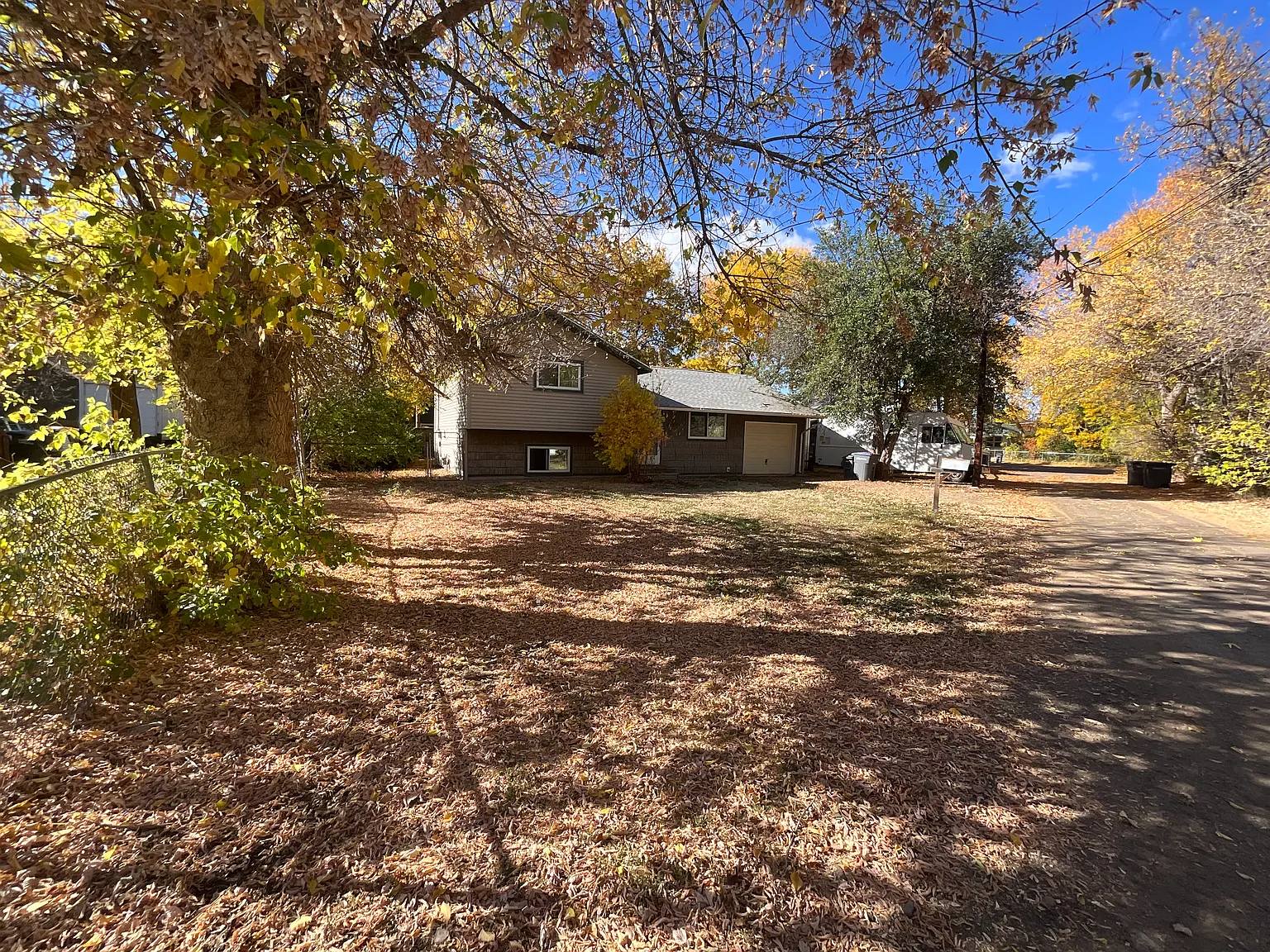 3 bed, 1400 sqft, $2,500 — Photo 2