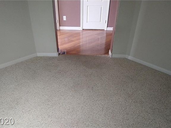 5th image of 676 Magrath St