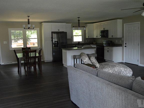 2nd image of 1206 Longman Dr
