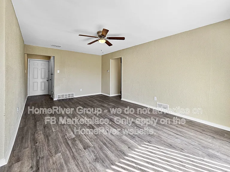 7453 Darien St — Photo 7