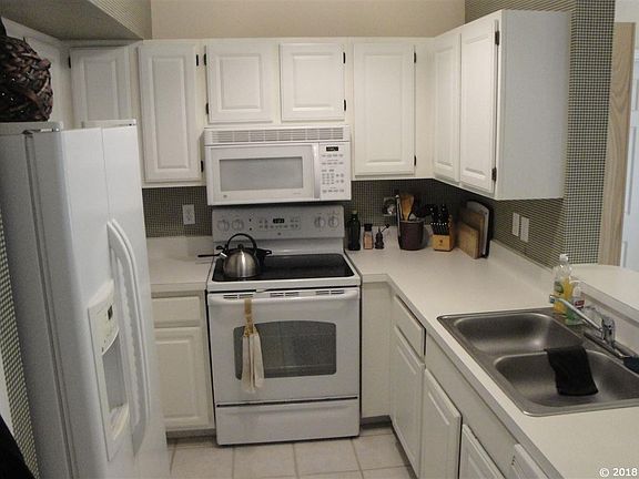 5th image of 10000 SW 52nd Ave APT 67