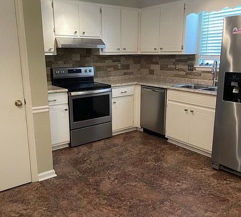 4th image of 4308 Wild Rose Dr
