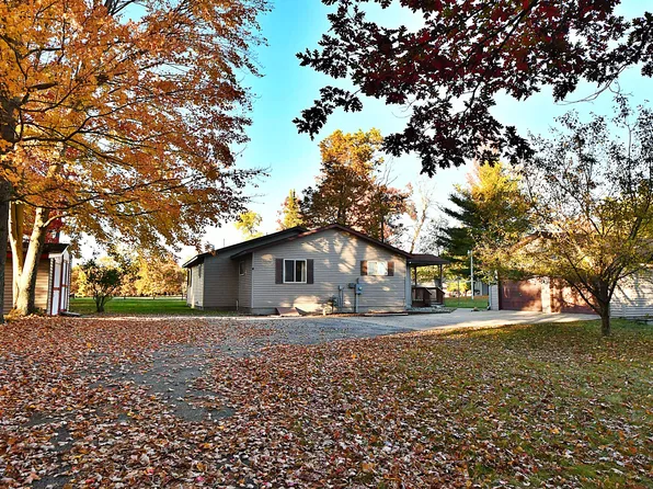 7429 Artesia Beach Rd, Saint Helen, MI 48656