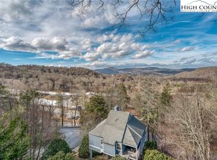 258 Moss Ridge Rd, Banner Elk, NC 28604