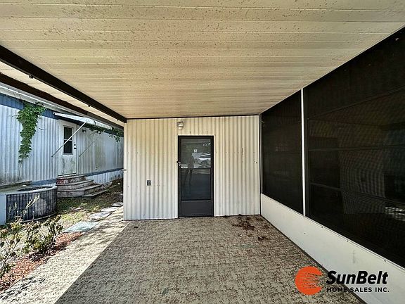 4th image of 5431 NE 35th St #224