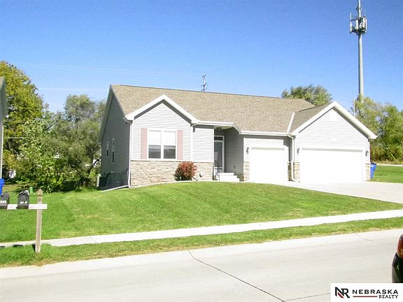 2nd image of 1302 Georgia Ave