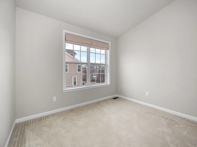2794 Ashcombe Dr — Photo 27
