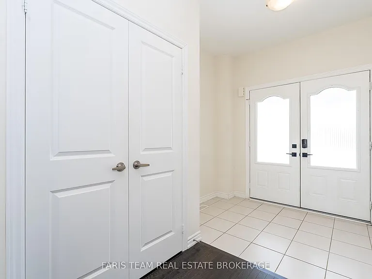 175 Muirfield Dr — Photo 2
