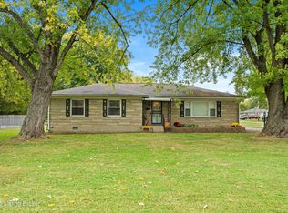 9013 Whippoorwill Rd, Louisville, KY 40229