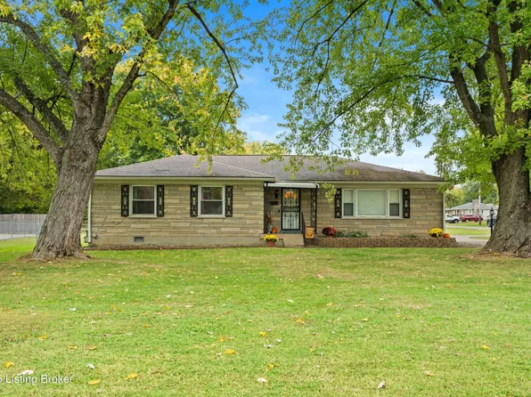 9013 Whippoorwill Rd, Louisville, KY 40229