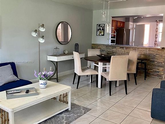 5th image of 1540 NE 191st St APT 240