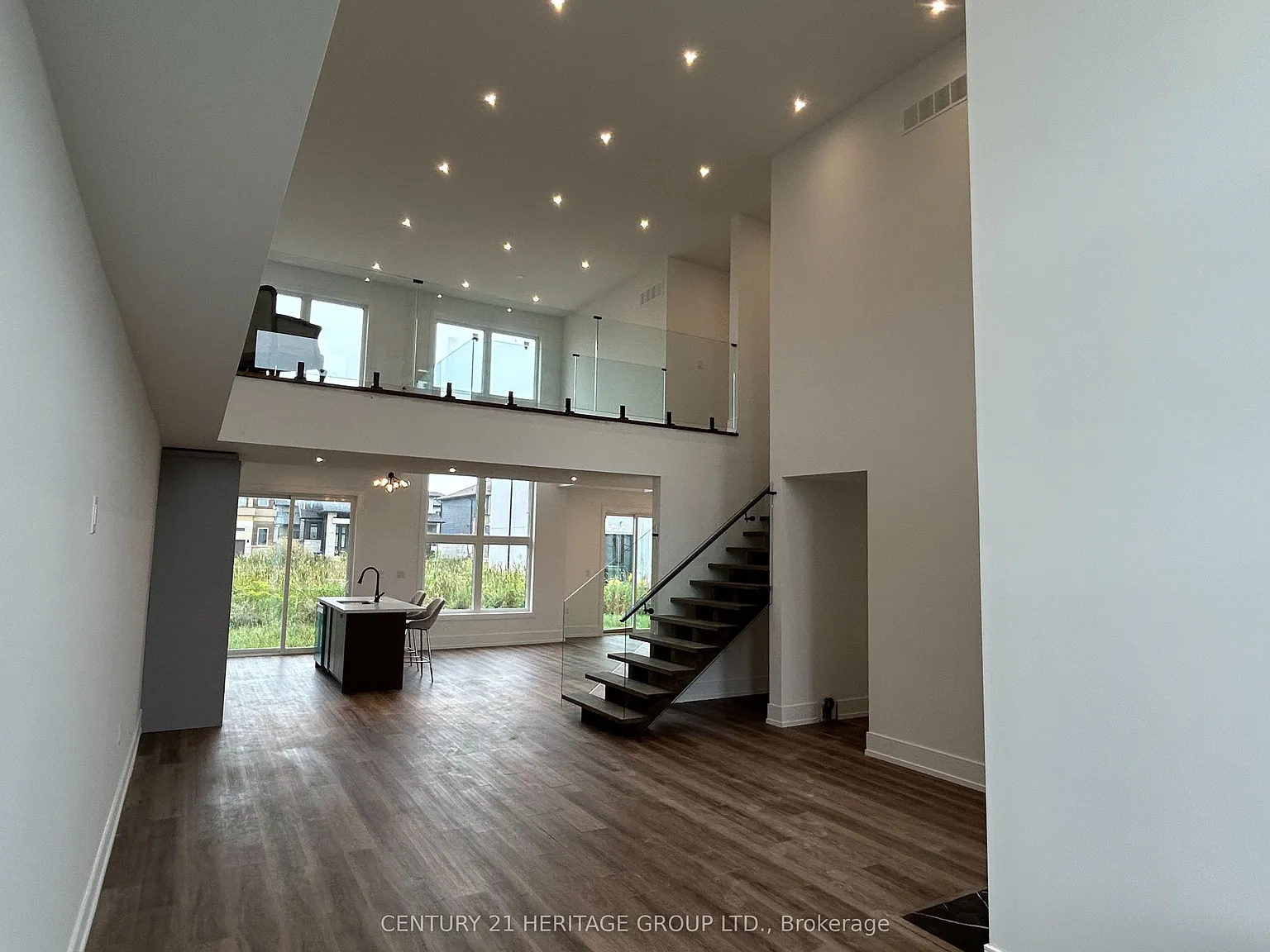 3 bed, $3,100 — Photo 3