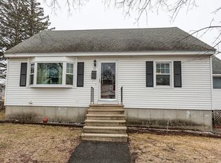 57 Arnold Ave, Lowell, MA 01852
