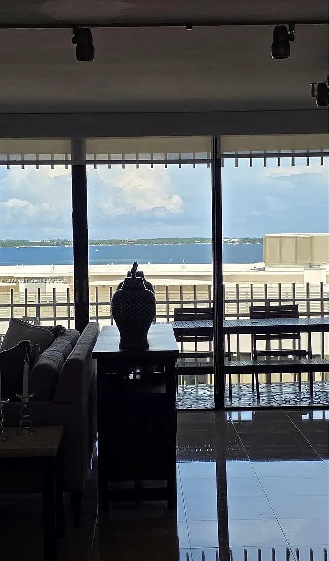 Grove Isle Condo — Photo 4