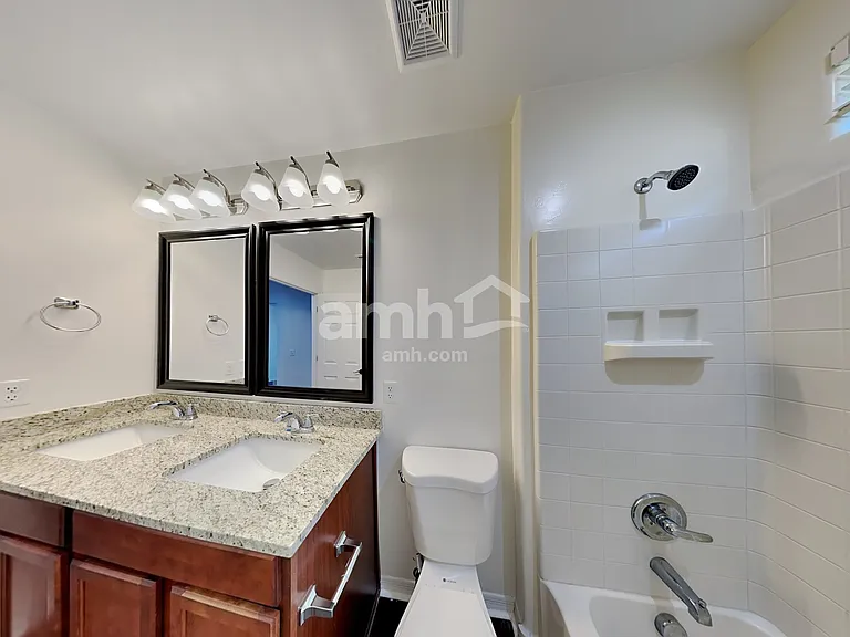 136 W Camino Fuste — Photo 16
