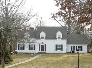 5 Elm Sq, Maryville, MO 64468