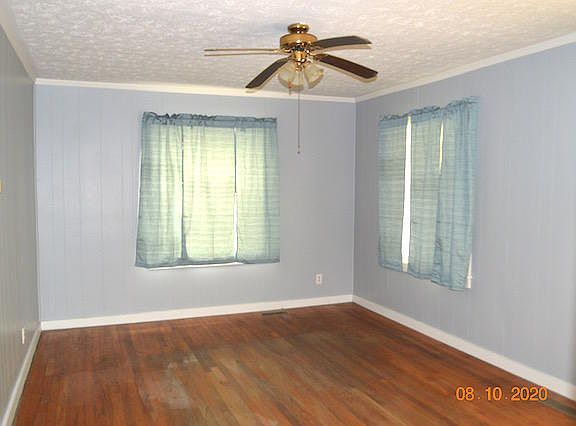 5th image of 115 Marie Ln
