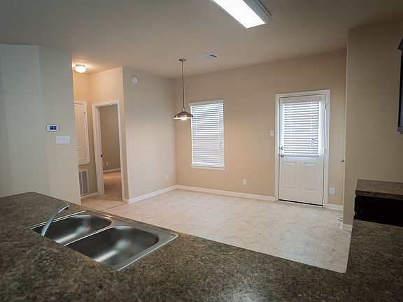 4th image of 1130 Pecos Pass Dr