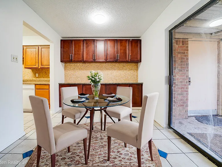 4009 N Garland Ave #3 — Photo 7