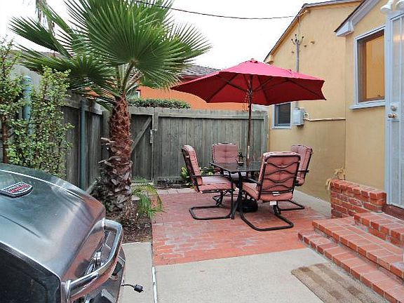 5th image of 443 Westbourne St