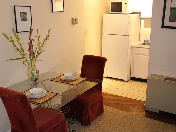 4th image of 1838 Connecticut Ave NW APT 203