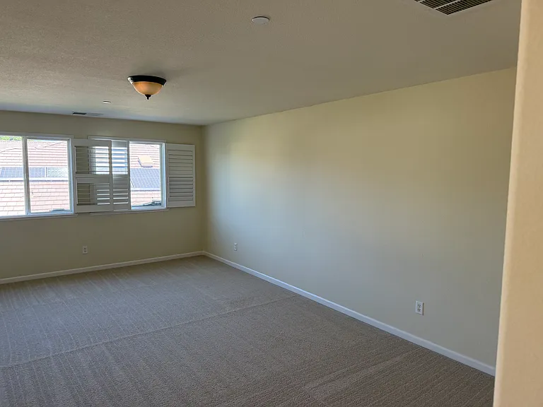 1427 Wyndham Ln — Photo 29
