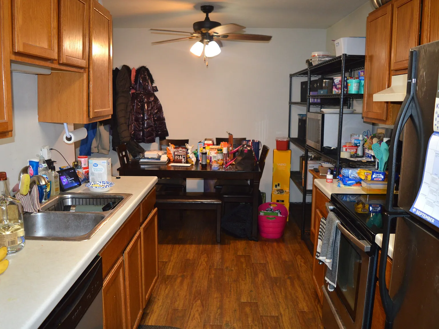 2 bed, 1000 sqft, $1,695 — Photo 3