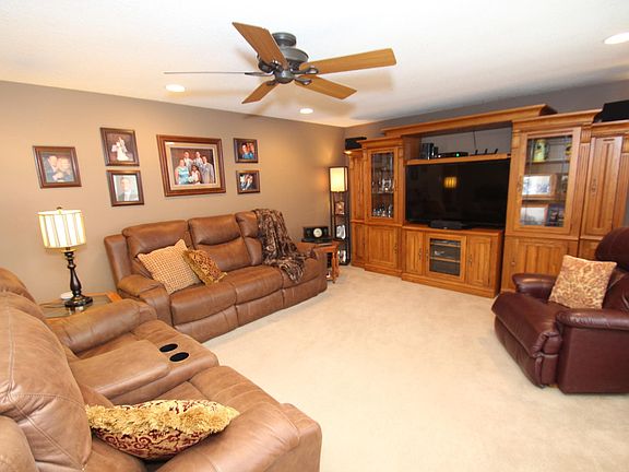 5th image of 280 Parkridge Dr