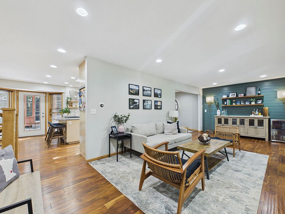 1st image of 30 B St