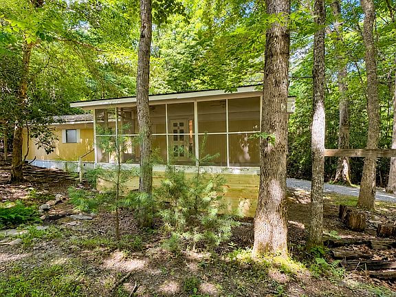 3rd image of 480 Wahu Hu Dr