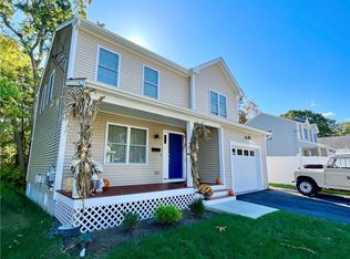 100 Brentwood Ave, Warwick, RI 02886