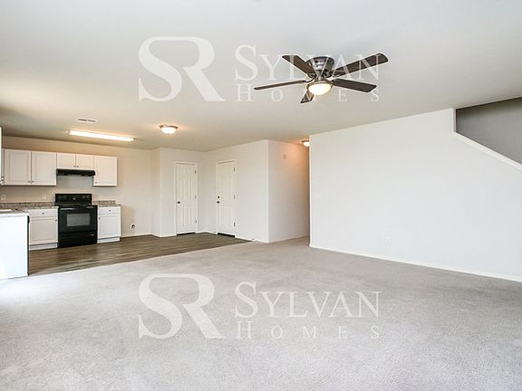 5th image of 171 E Patton Ave