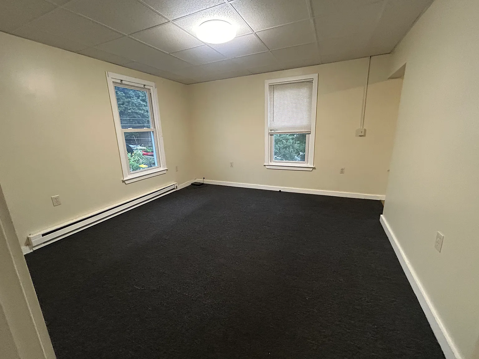 1 bed, 900 sqft, $1,200 — Photo 4