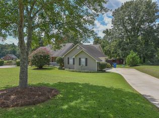 108 Larkspur Ln, Greenwood, SC 29649