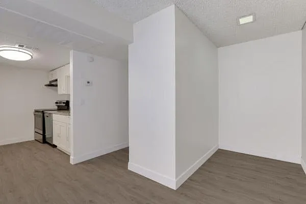 Woodbridge Apartment Homes — Photo 8